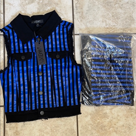 Black & Blue Striped Vest Brand New - Picture 2 of 7
